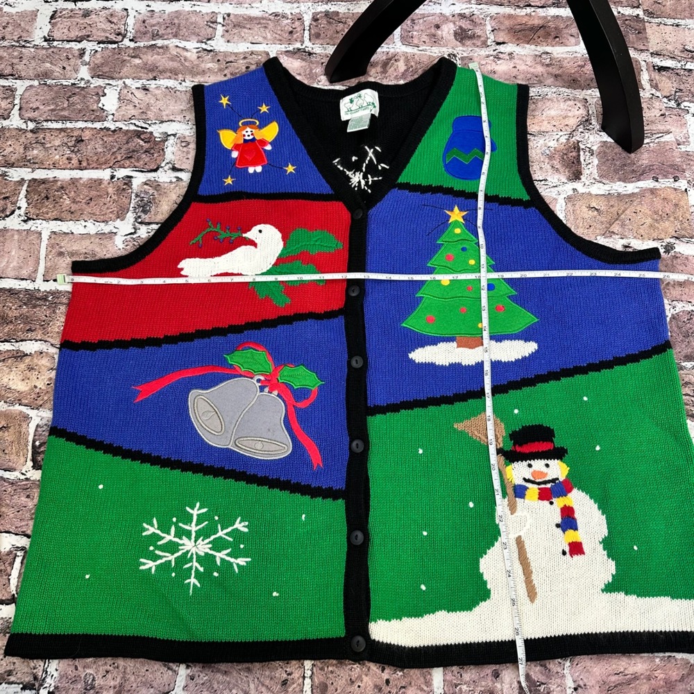 The Quacker Factory Ugly Christmas Vest SZ 2X Reindeer Snowman Tree Bells Angels - Picture 9 of 11